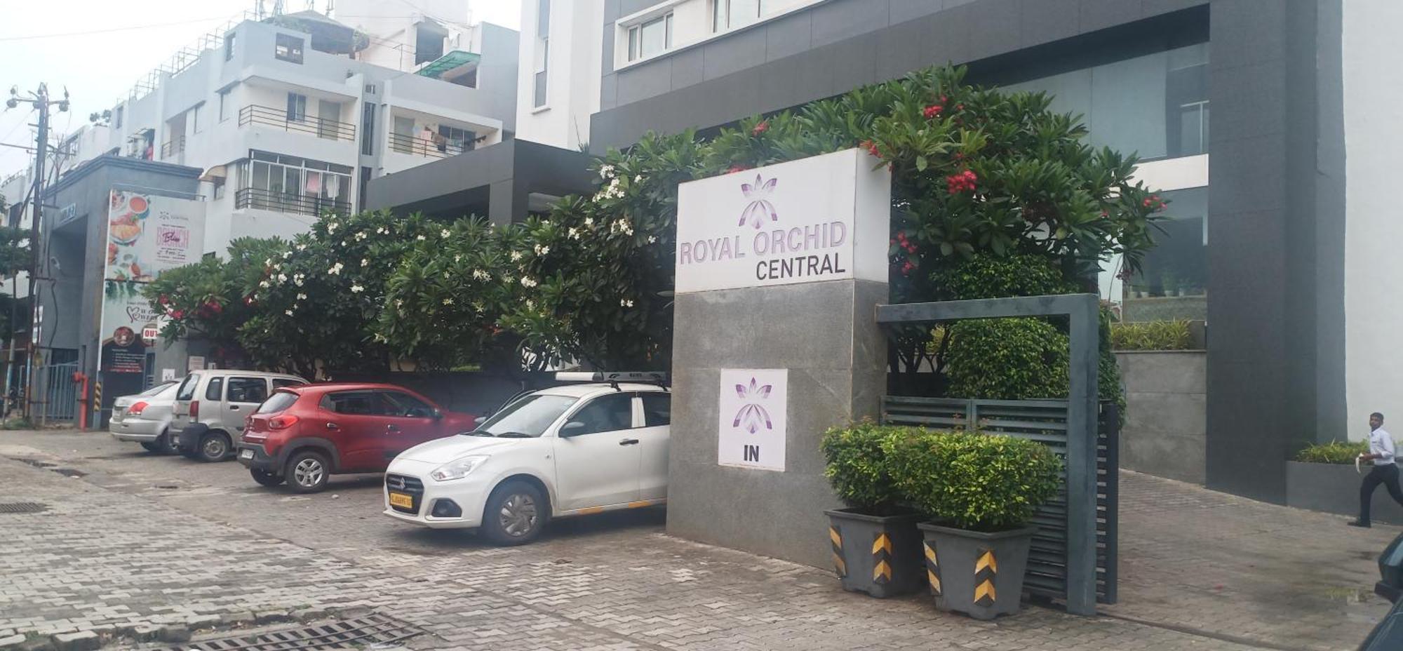 Royal Orchid Central Vadodara Zewnętrze zdjęcie